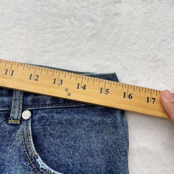 One x One Teaspoon Low Waist Bonita Raw Hem Distressed Jean Shorts Sz 28 - Picture 6 of 9